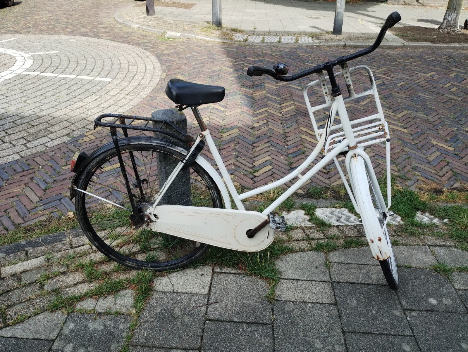 fiets met rekje, Fietsen en Brommers, Fietsen | Dames | Omafietsen, Ophalen, Gebruikt