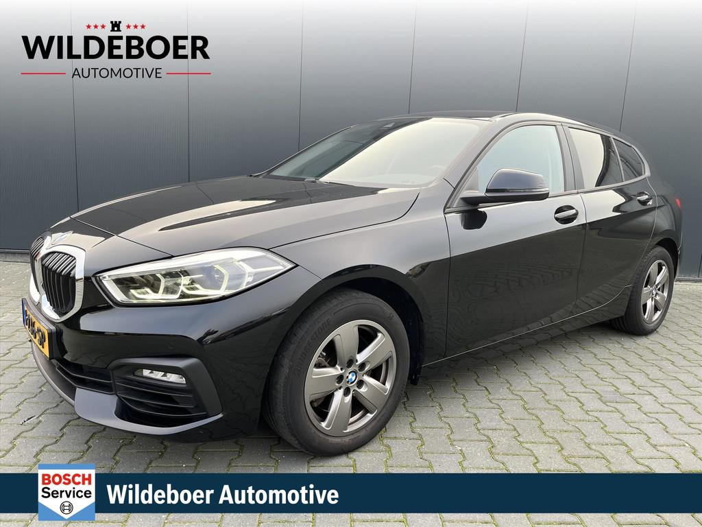 BMW 1-Serie (f40) 118i 140 PK Executive Edition + NAVI + CLI, 1-Serie, Stof, Gebruikt, Zwart