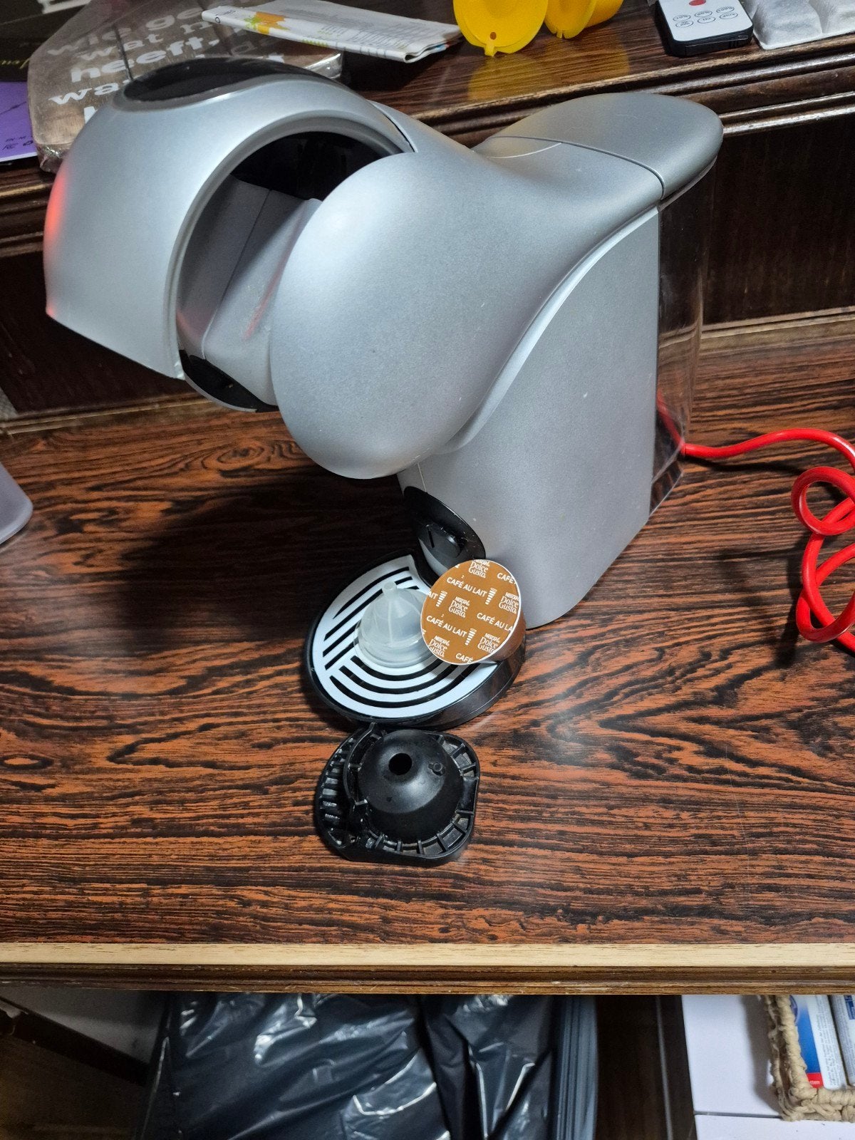 Dolce Gusto Genio S touch, Gebruikt, Koffiemachine, Ophalen of Verzenden, 1 kopje