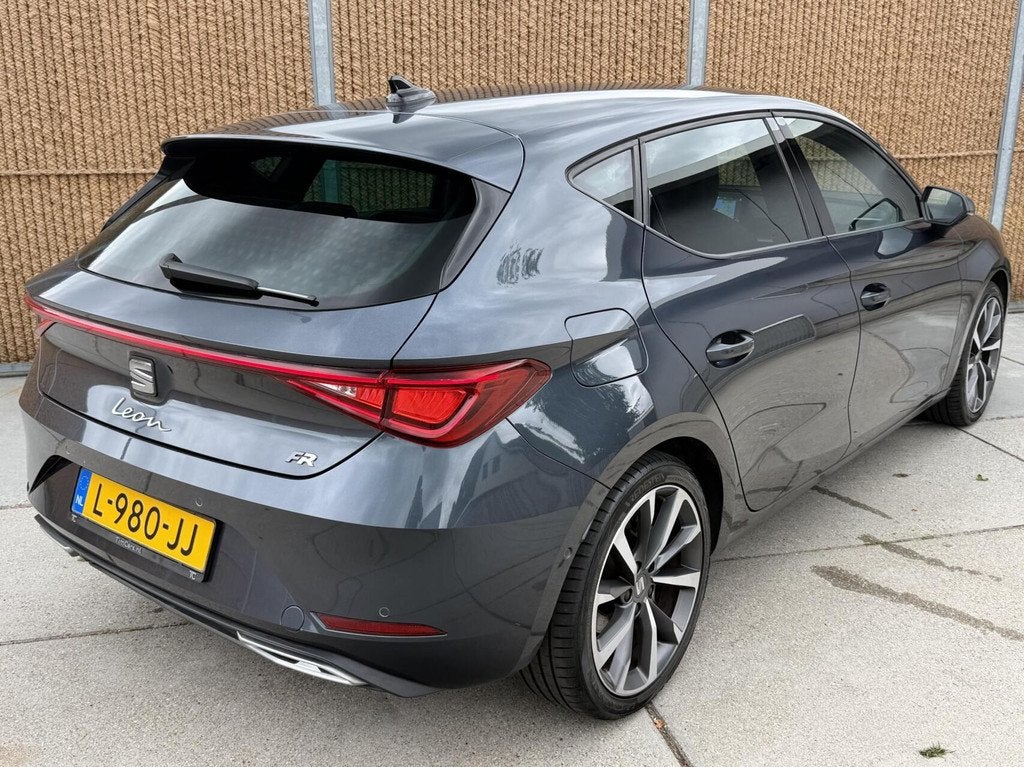 Seat Leon 1.5 eTSI FR Business Intense Automaat | Trekhaak u, Auto's, Seat, 4 cilinders, 150 pk, Origineel Nederlands, Bedrijf