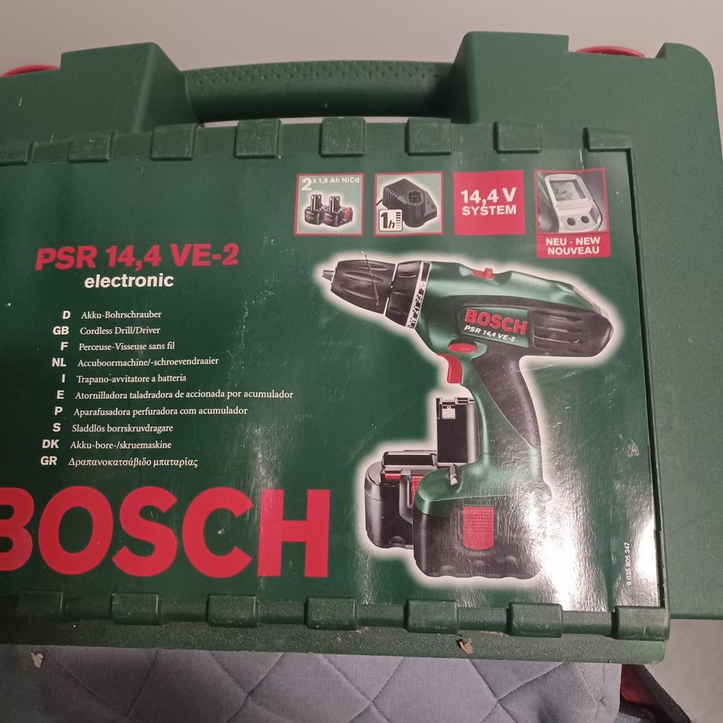Bosch PSR 14,4 VE-2 Accuboormachine met 2 accu's, Gebruikt, Variabele snelheid, Ophalen of Verzenden, Boor- en Schroefmachine