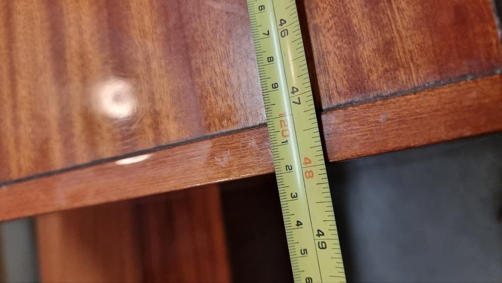 Foto 5 van Vintage wandkast met vitrine  mid century