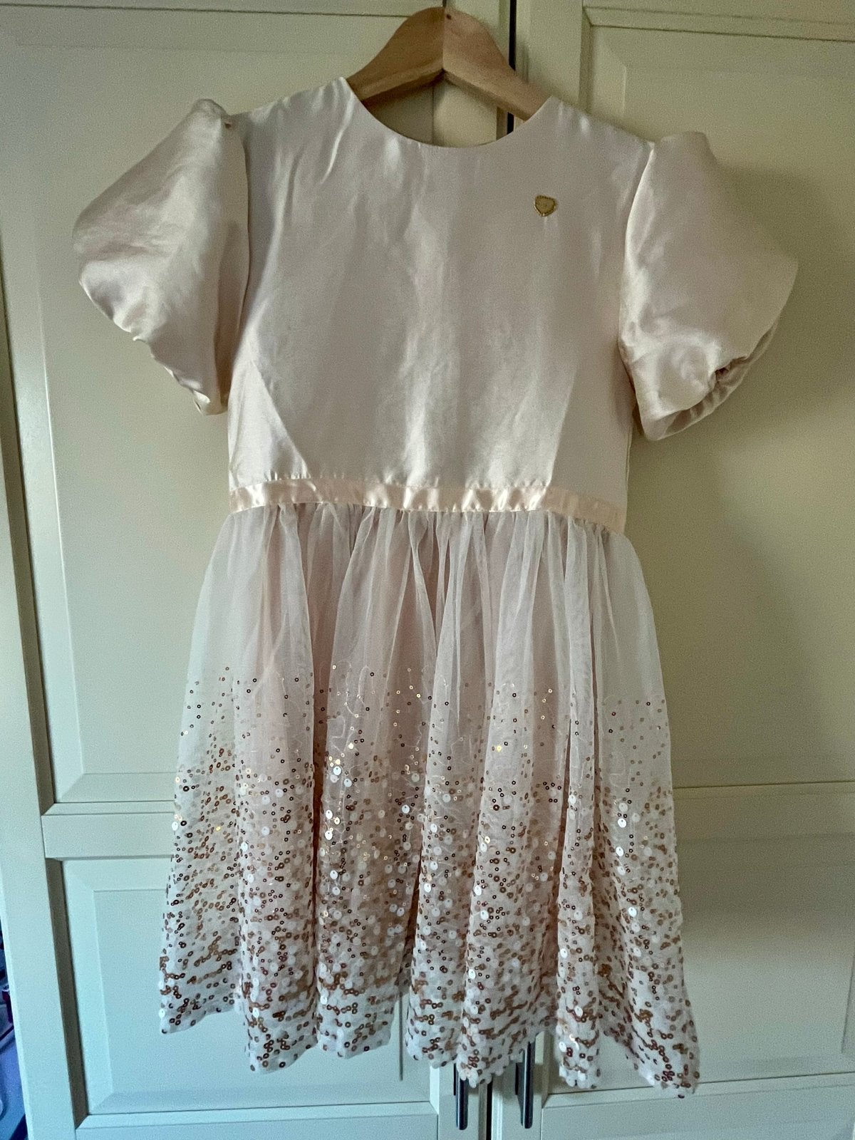 Le Chic feestjurk met pailletten maat 146/152, Ophalen of Verzenden, Zo goed als nieuw, Meisje, Jurk of Rok