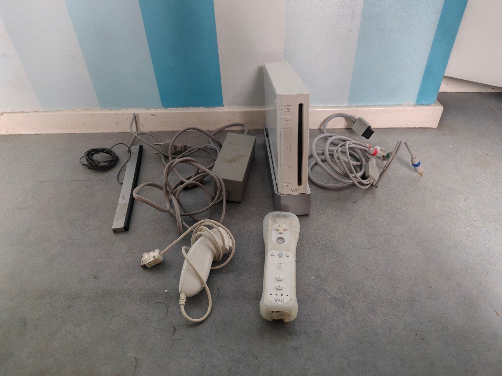 Nintendo Wii, Spelcomputers en Games, Ophalen of Verzenden, Gebruikt, Met 1 controller