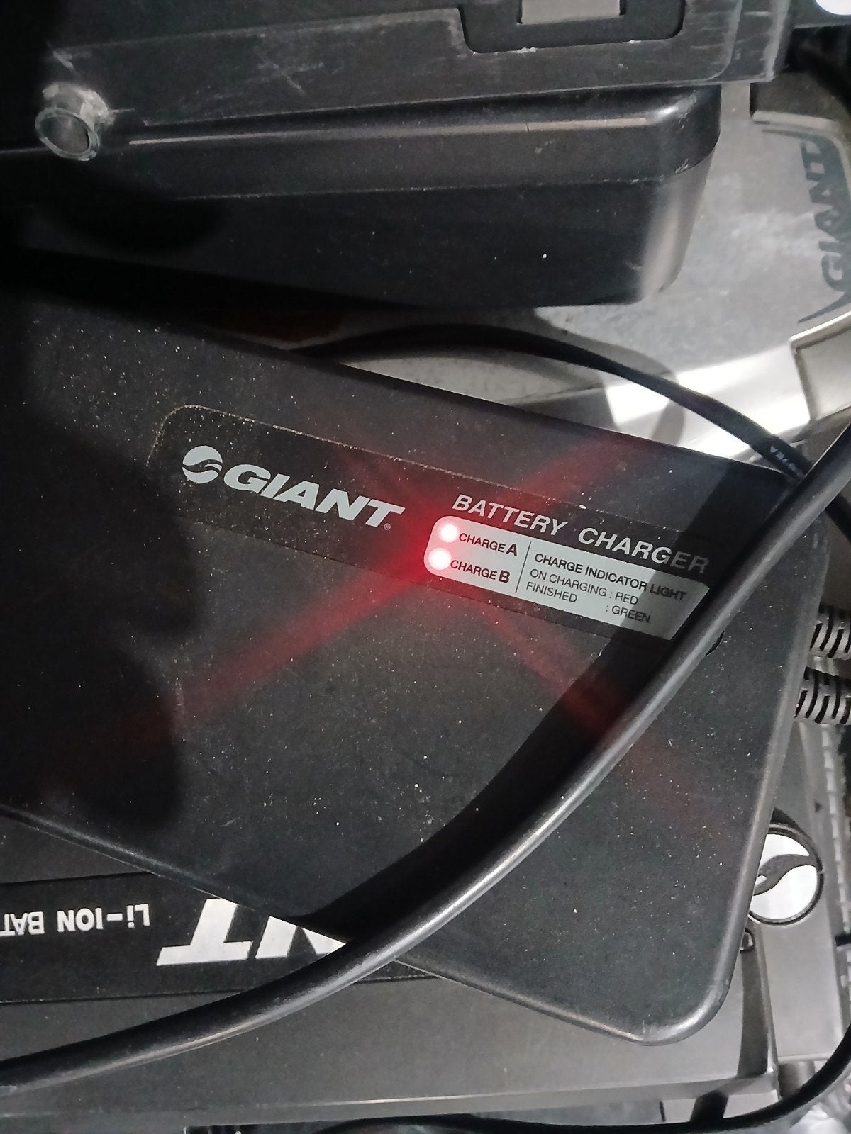 Acculader Giant 36v 5 pins, Gebruikt, Giant, Ophalen of Verzenden, X