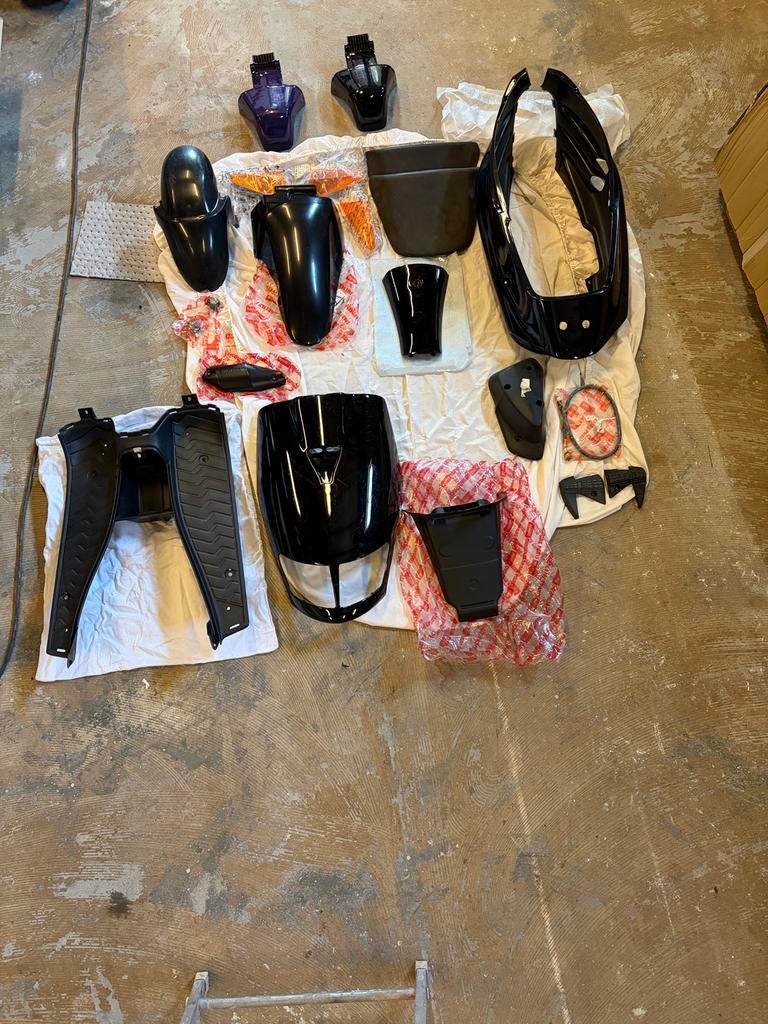 Aprilia sr 50 model 1993/1996, Fietsen en Brommers, Scooters | Aprilia, Zo goed als nieuw, SR 50, Benzine, Ophalen of Verzenden