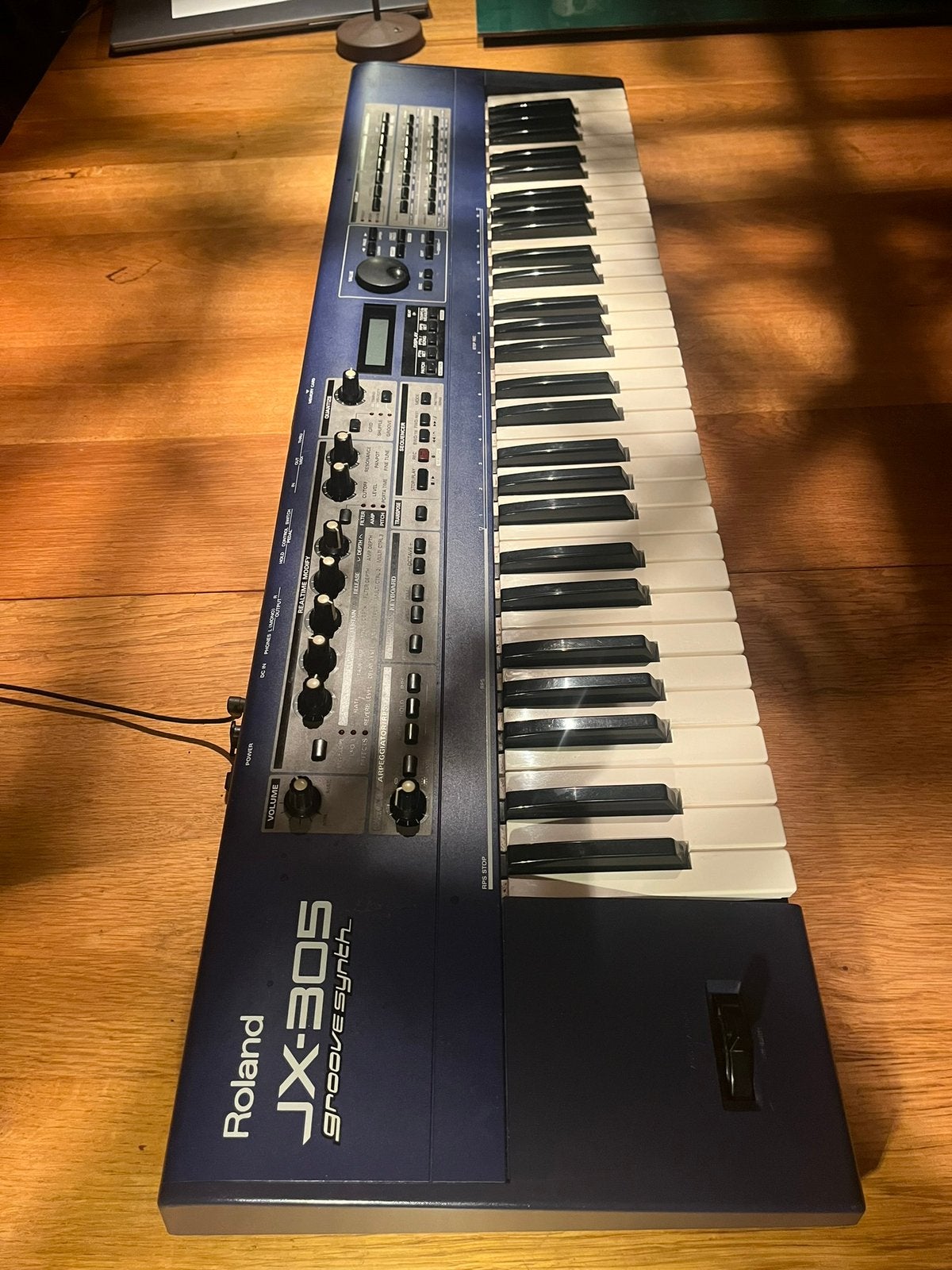 ≥ Roland JX305 groovesynth (m2406090681) — Synthesizers — Marktplaats