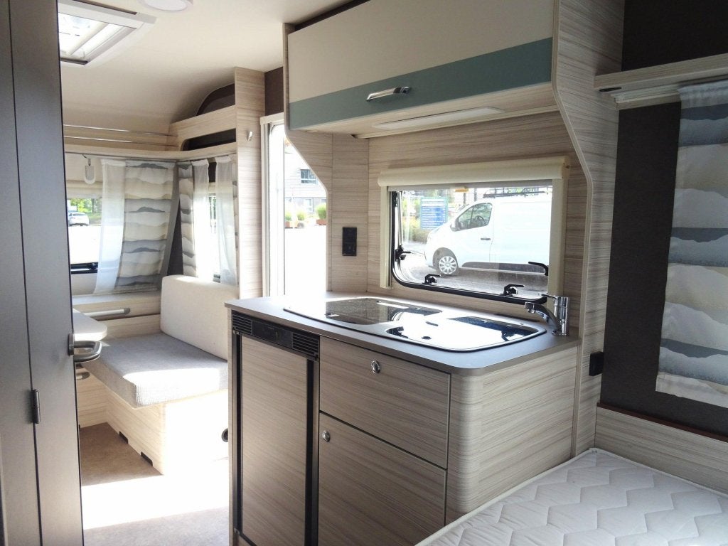 Dethleffs C'Joy 460 LE zeer nette caravan, Caravans en Kamperen, Standaardzit, Bedrijf, Dethleffs, 5 tot 6 meter