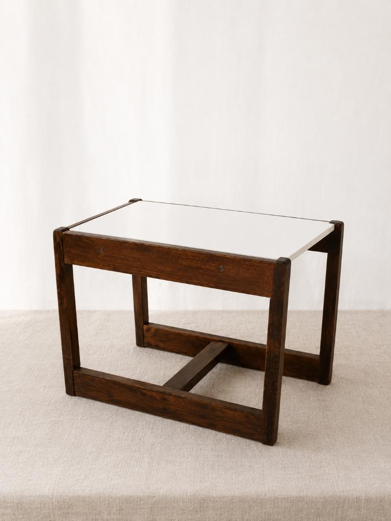 Vintage houten bijzettafel met wit blad - jaren 70 - design, 45 tot 60 cm, Gebruikt, Vintage, mid century modern, Rechthoekig