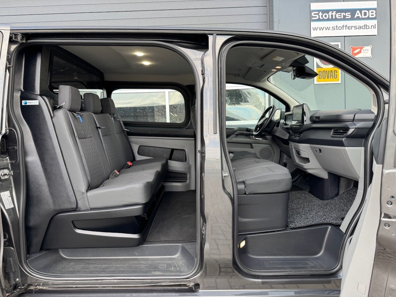 Ford Transit Custom 320 2.0 TDCI 170pk AWD L2H1 Limited DC A, Stof, Gebruikt, Euro 6, 4 cilinders