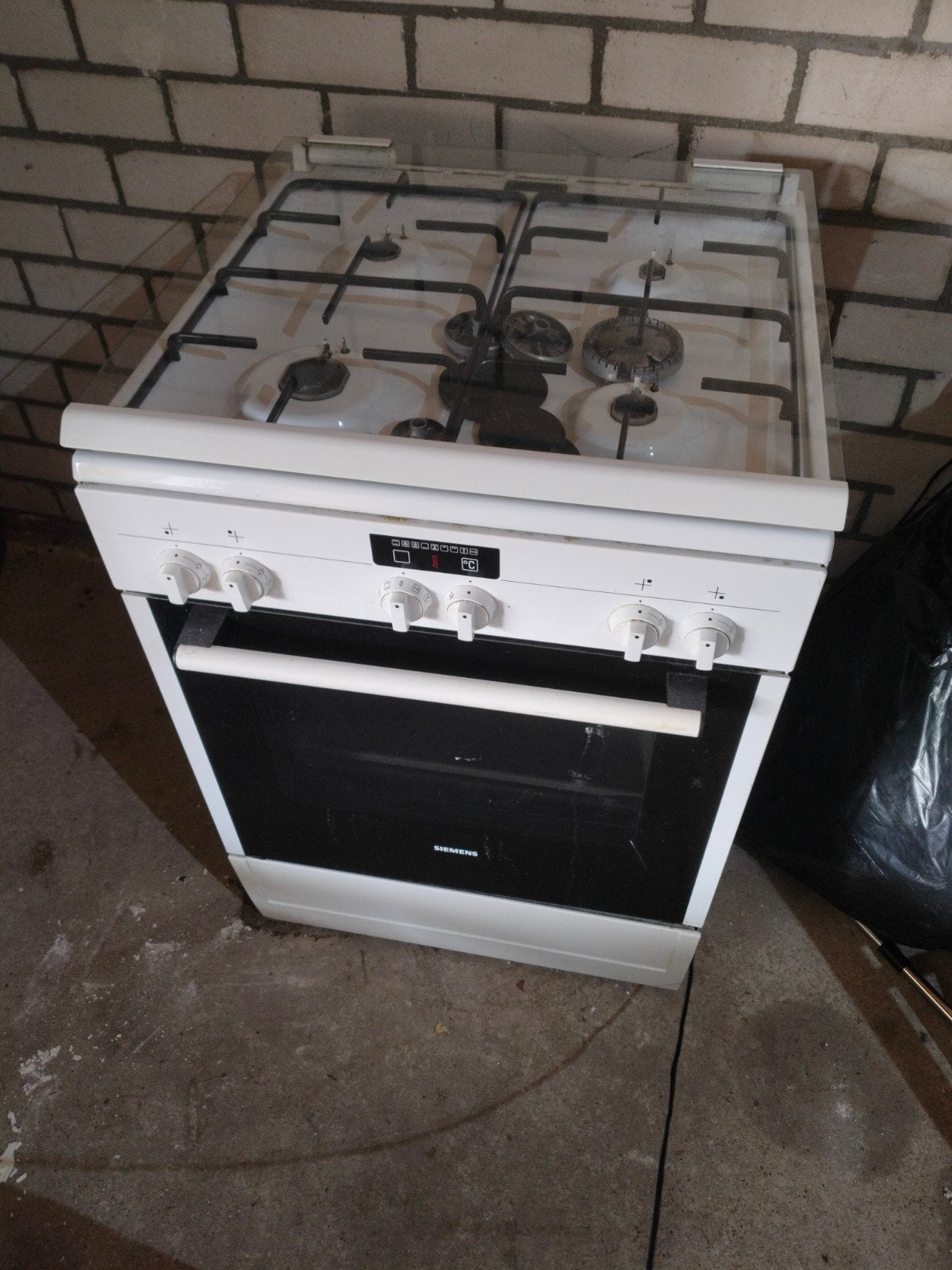 Siemens Vrijstaand Gasfornuis met Oven, Witgoed en Apparatuur, Fornuizen, Gebruikt, 60 cm of meer, Gas, Vrijstaand