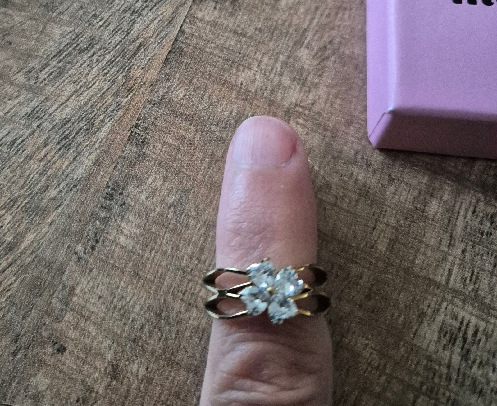 Melano twisted trischa ring met steen, Sieraden, Tassen en Uiterlijk, Met kristal, Ophalen of Verzenden, Zo goed als nieuw, 17 tot 18