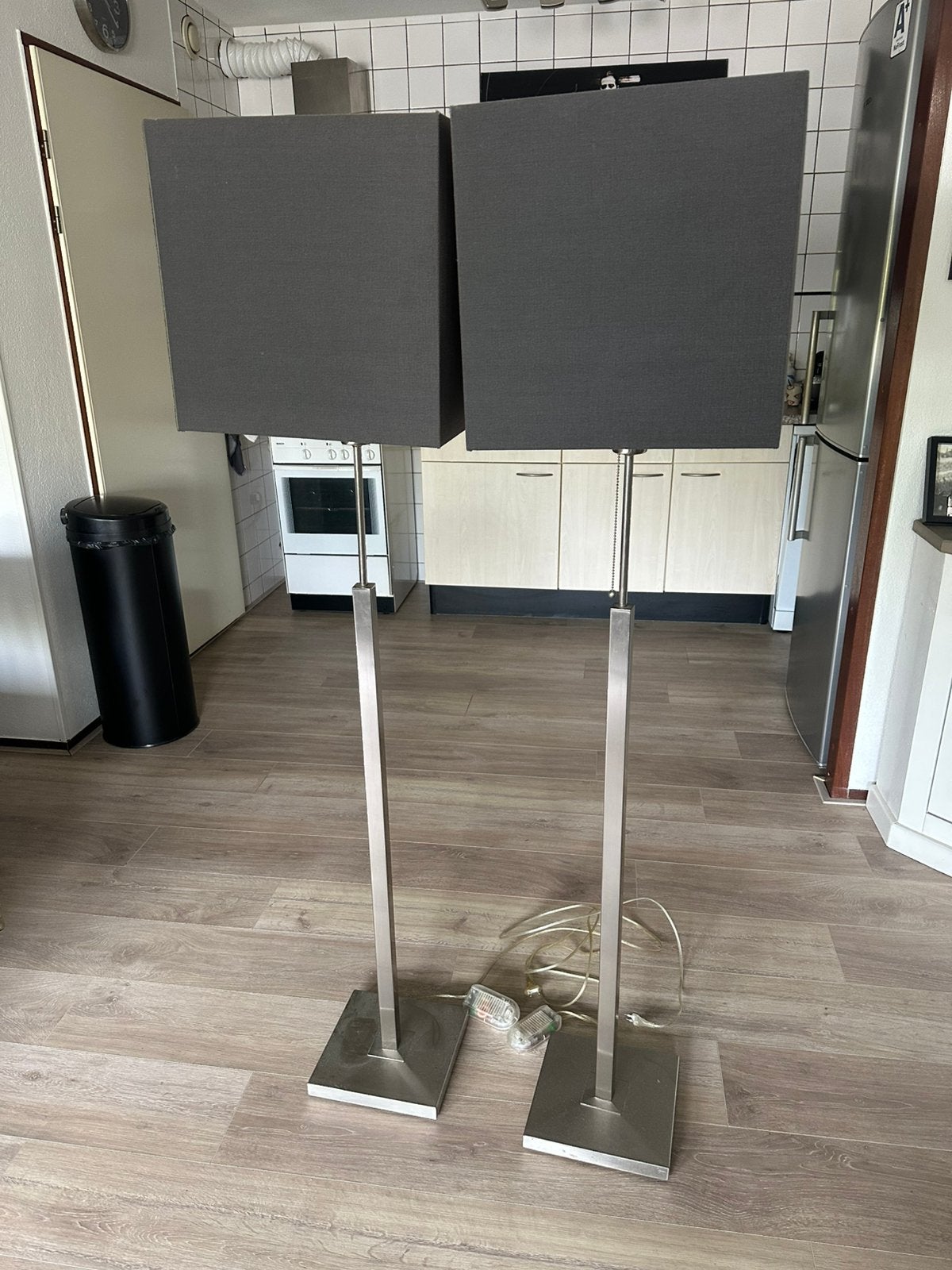 2 Schemerlampen staande. Metaal. Met dimmers., Ophalen, Gebruikt, Metaal, 150 tot 200 cm