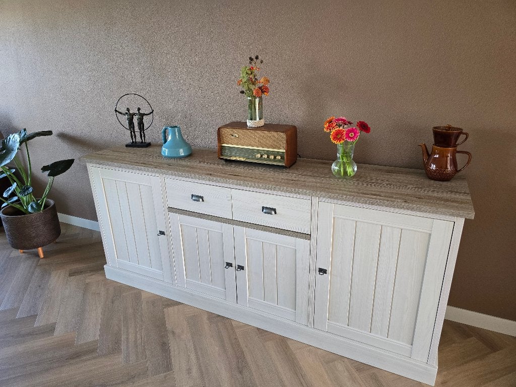 Mooi dressoir, Ophalen, Gebruikt, 25 tot 50 cm, 200 cm of meer