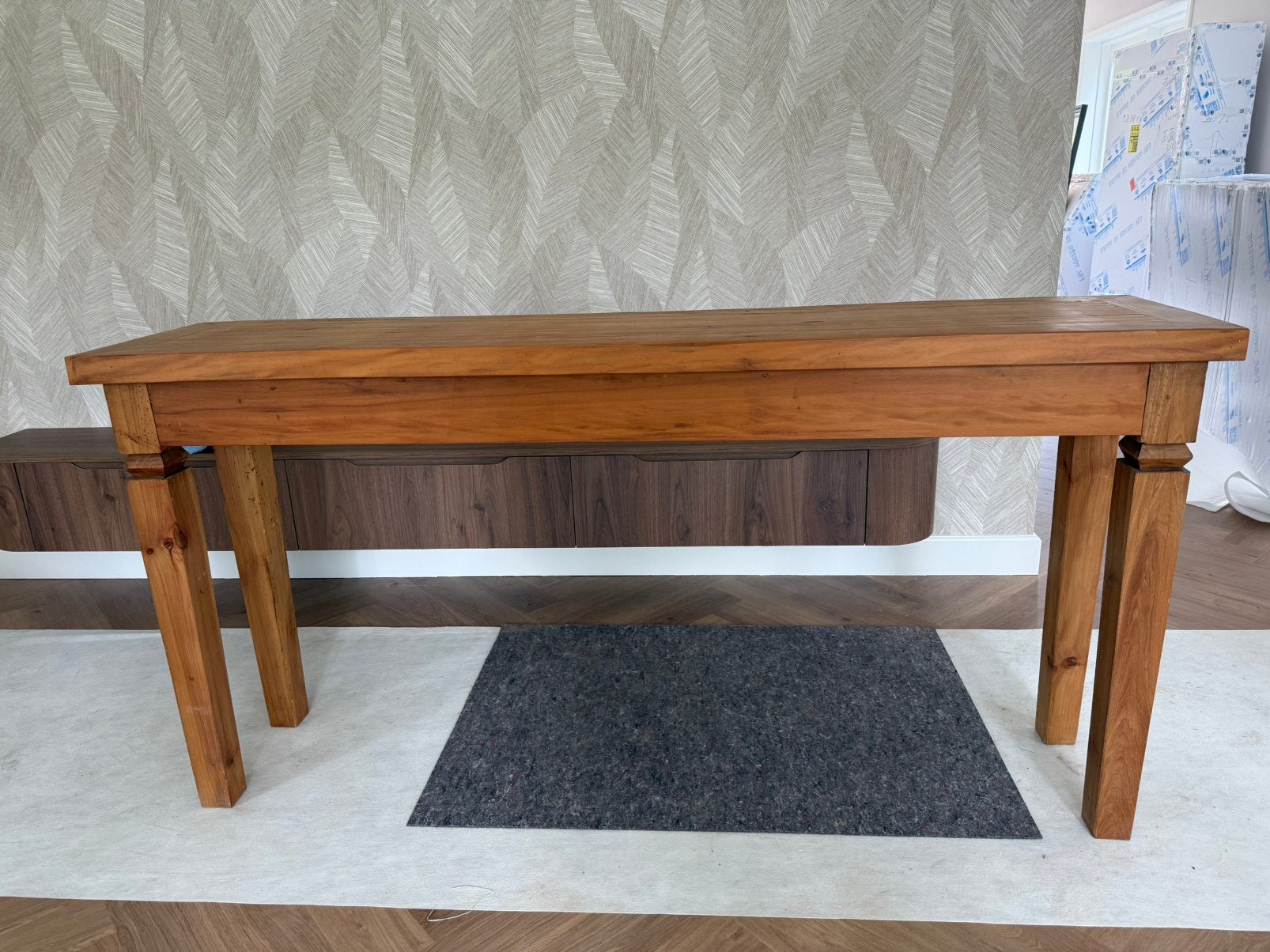 Gratis! Mooie massief houten side table, Ophalen, Zo goed als nieuw, 150 tot 200 cm, 25 tot 50 cm