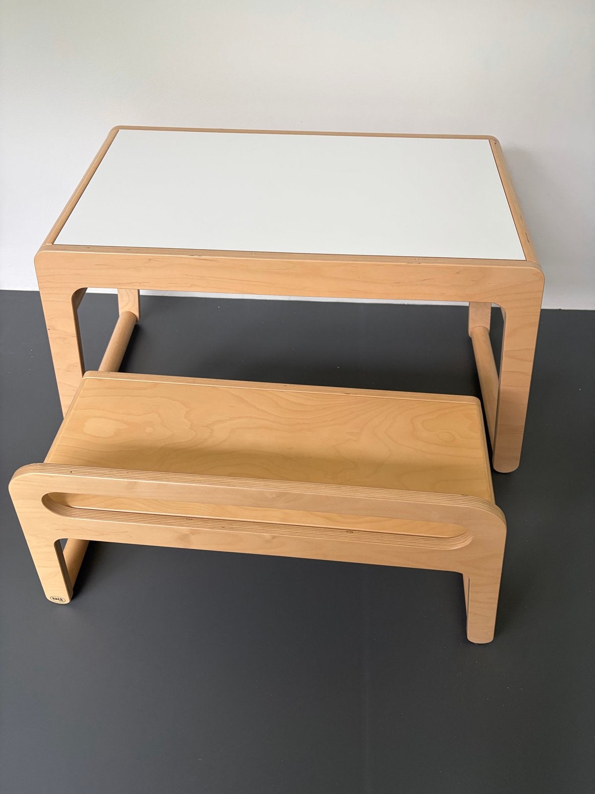 Rafa Kids tafel (model Table B) en bankje (BB bankje), Ophalen of Verzenden, Zo goed als nieuw, Tafel(s) en Stoel(en)