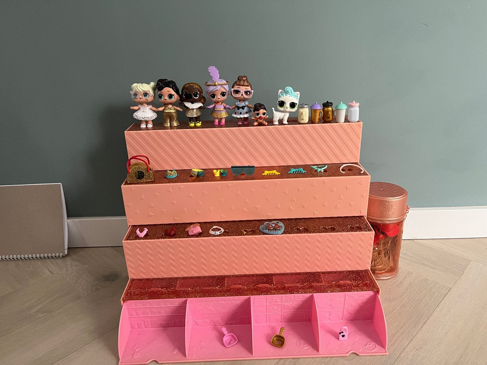 L.O.L. Surprise! Poppenhouder / Displayrek, Ophalen, Gebruikt, Overige typen