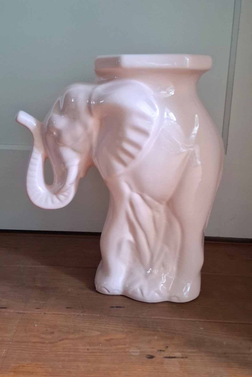 Roze Keramieken Olifant Plantentafel - 42 cm Hoog, Huis en Inrichting, Ophalen of Verzenden, Gebruikt, Roze, Steen/keramiek