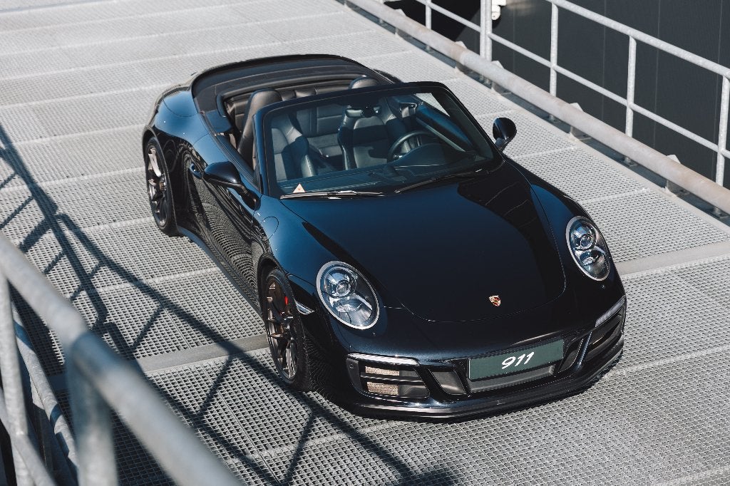 Porsche 991 4 GTS Cabrio (approved tm 04-2028 / Dealer auto), Auto's, Porsche, Automaat, Zwart, Cabriolet, Zwart