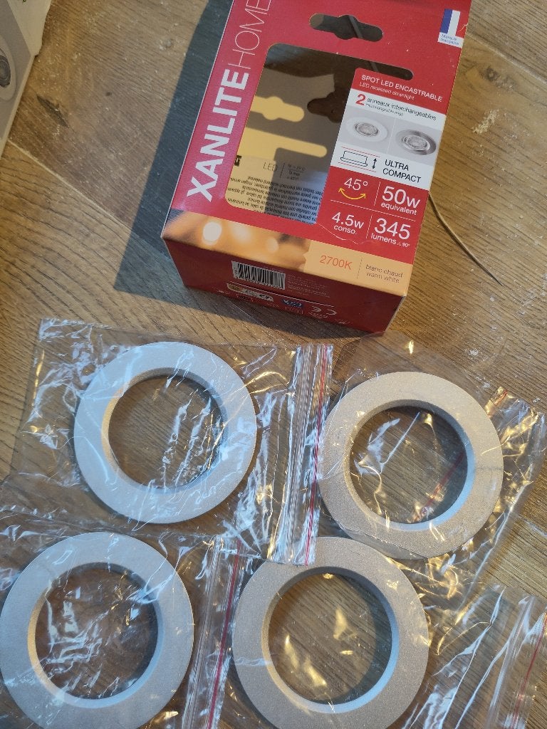 Xanlite ring voor spotjes, Ophalen of Verzenden, Nieuw, Kunststof, Inbouwspot