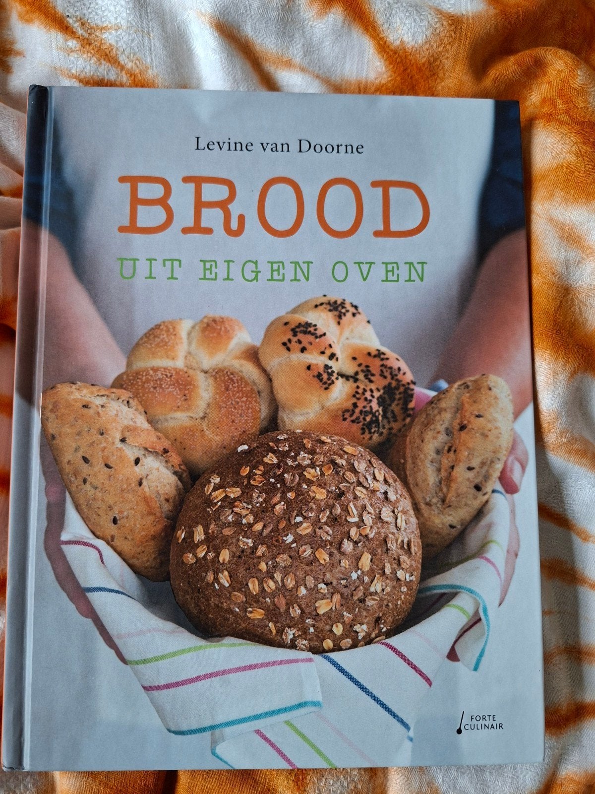 Brood uit eigen oven - Levine van Doorne, Overige typen, Ophalen of Verzenden, Zo goed als nieuw, Levine van Doorne