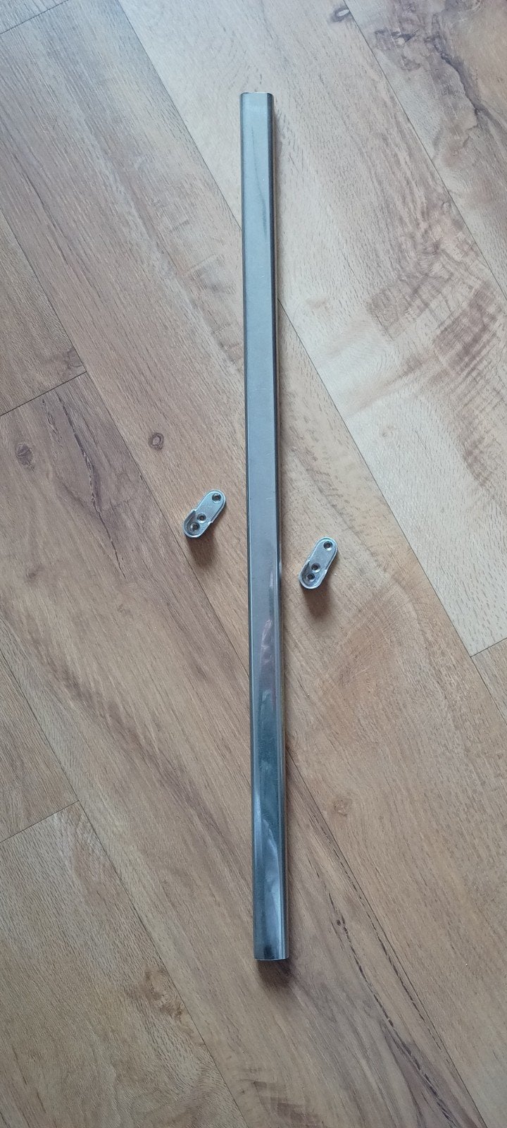 Garderobestang 74cm met houders, Gebruikt, Overige typen, Ophalen of Verzenden, Minder dan 100 cm