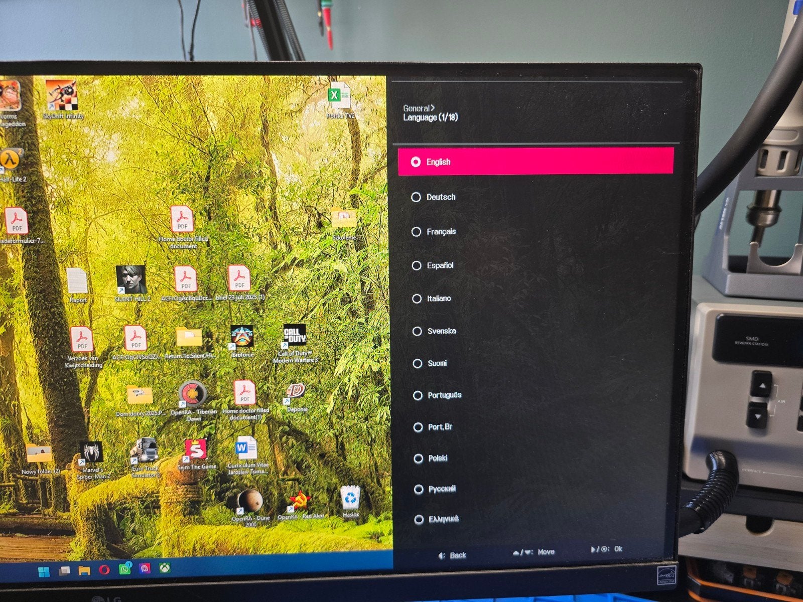 Twee LG 29WP500 29" Ultrawide Monitoren - 2560x1080, Ophalen, Hoofdtelefoonaansluiting, HDMI, IPS