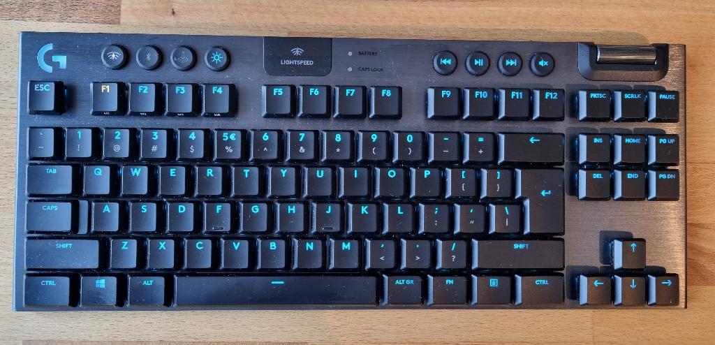 Logitech G915 TKL low profile mechanisch tactile, Computers en Software, Toetsenborden, Gebruikt, Logitech, Gaming toetsenbord