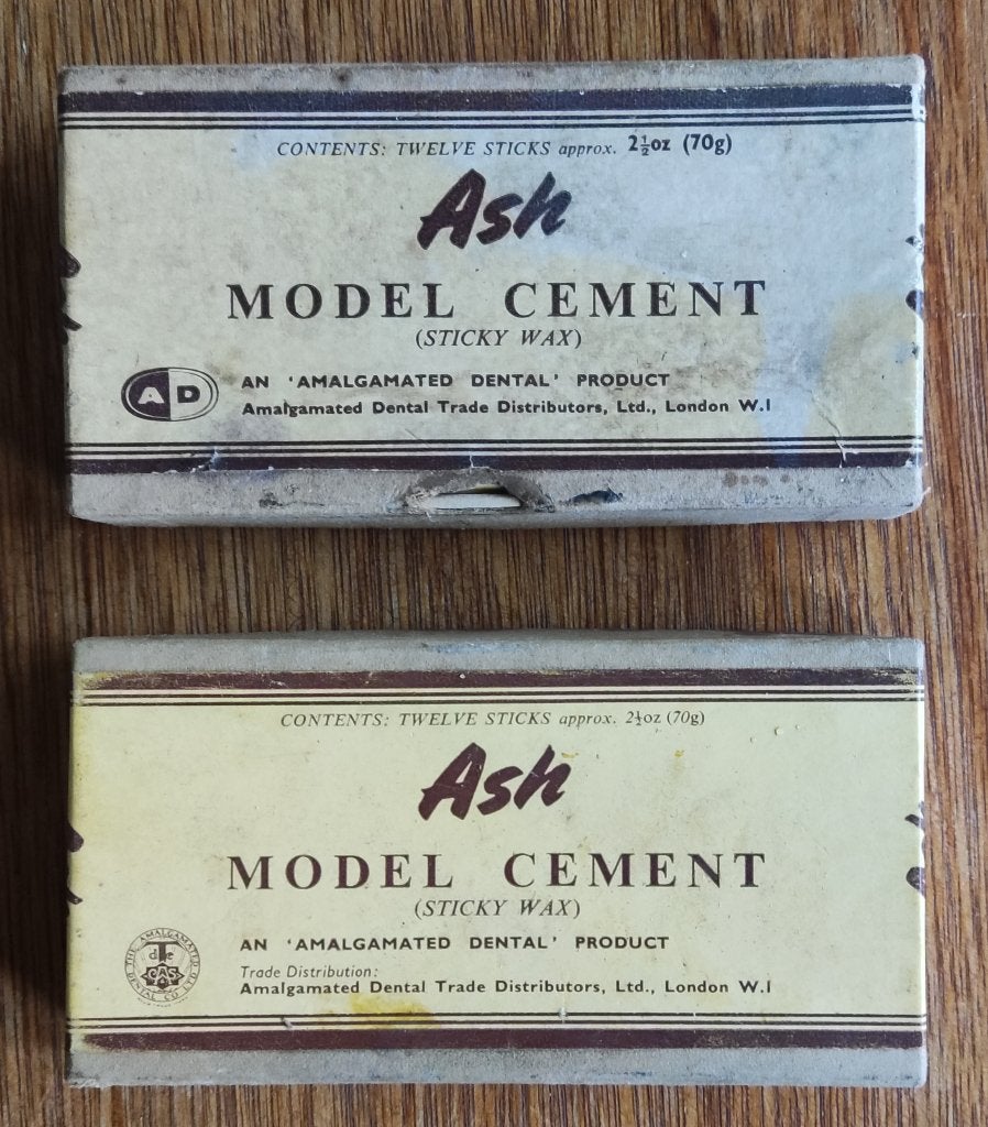 Ash model cement (sticky wax). Dental product, Ophalen of Verzenden, Gebruikt
