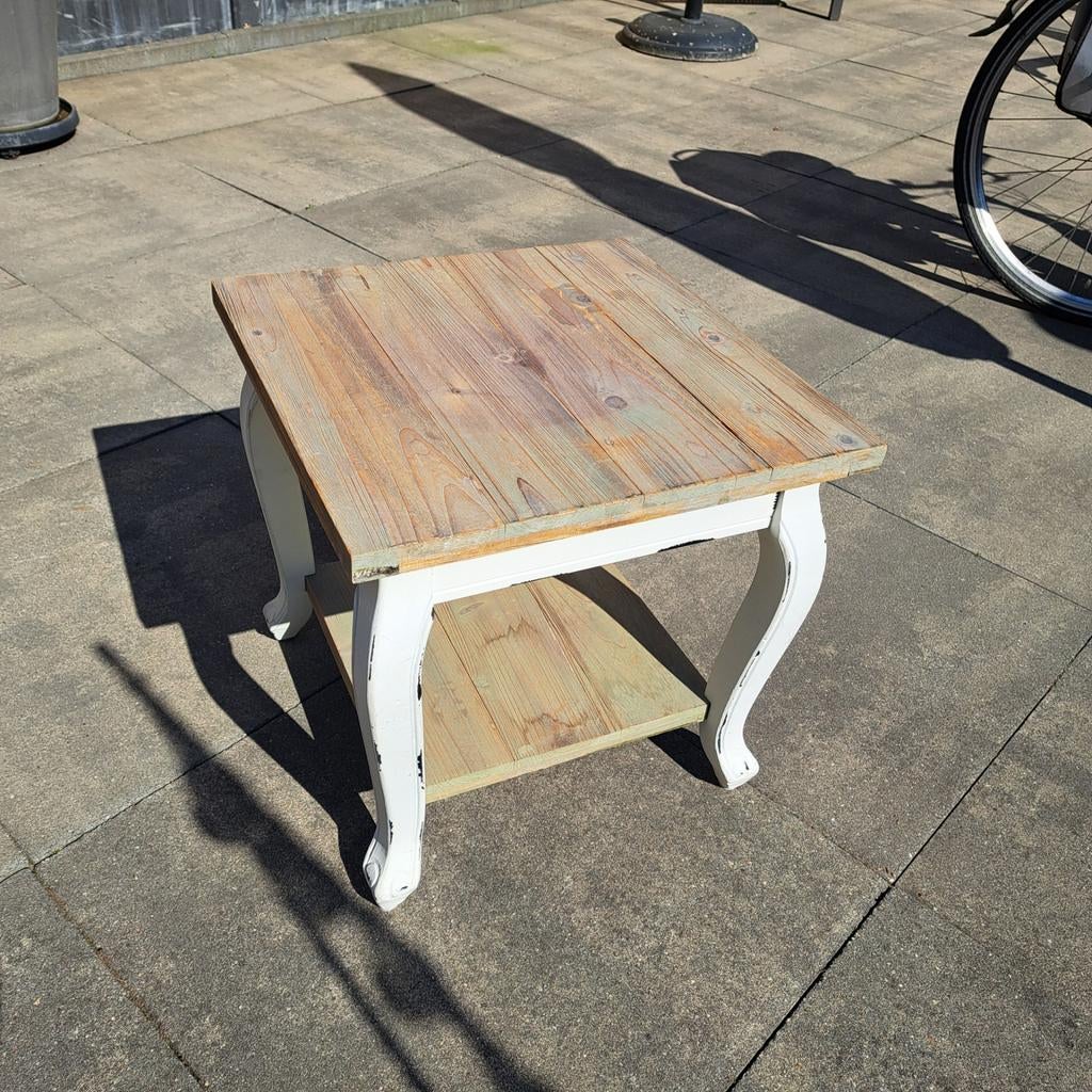 Vintage houten bijzettafel met brocante look, Ophalen, Minder dan 45 cm, Minder dan 55 cm, Gebruikt