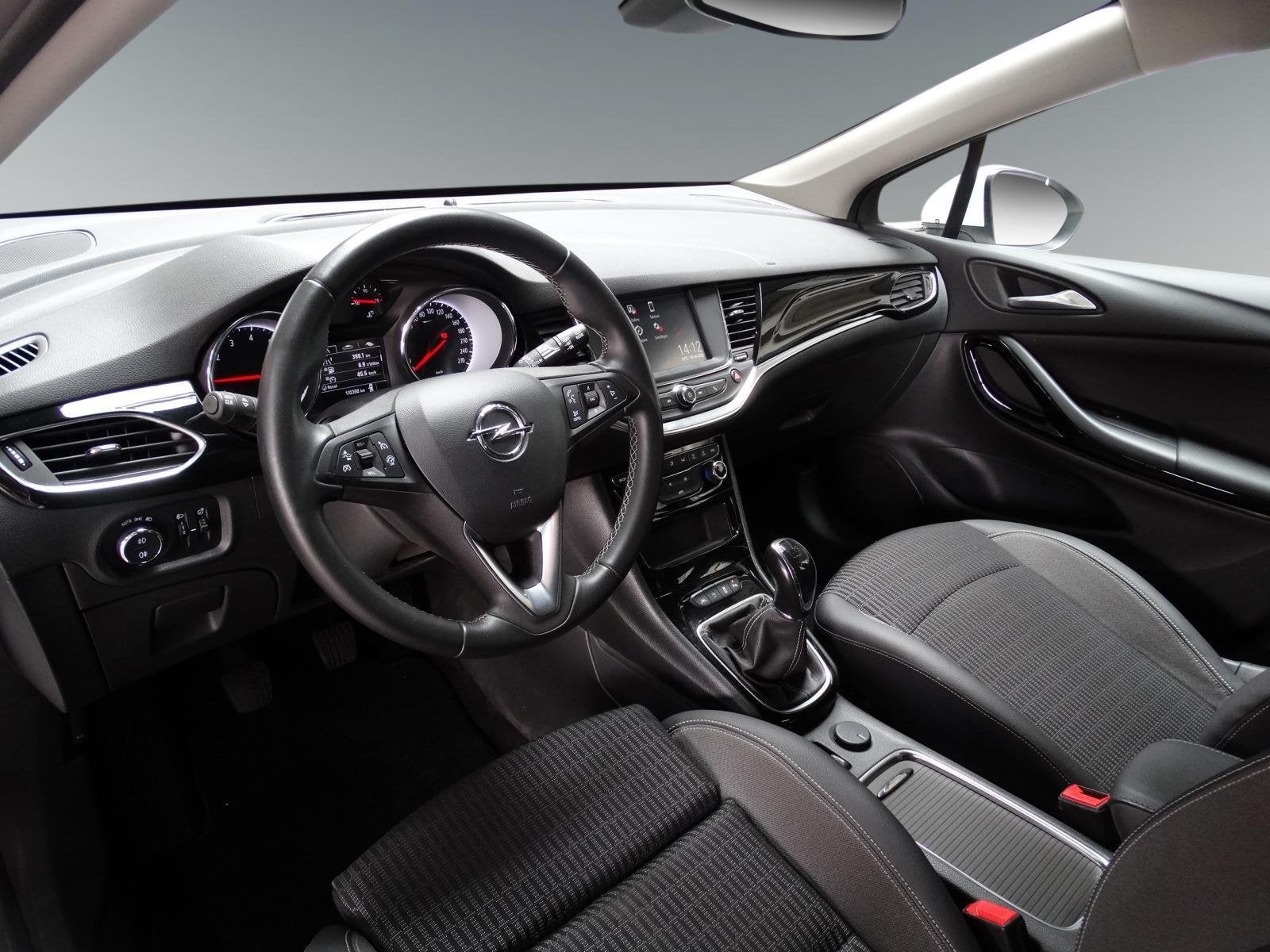 Opel Astra Sports Tourer 1.2 110pk Elegance/Trekhaak/Carplay, Auto's, Voorwielaandrijving, Gebruikt, Euro 6, 1199 cc