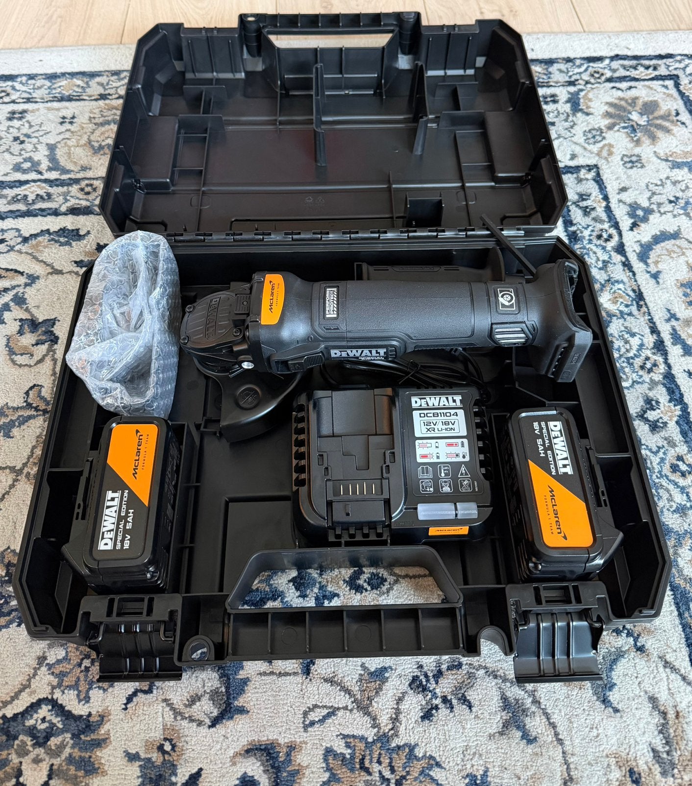 DeWALT x McLaren accu haakse slijper 2x 5.0Ah accu + oplader, Ophalen of Verzenden, Nieuw, 1000 watt of meer, Haakse handslijpmachine