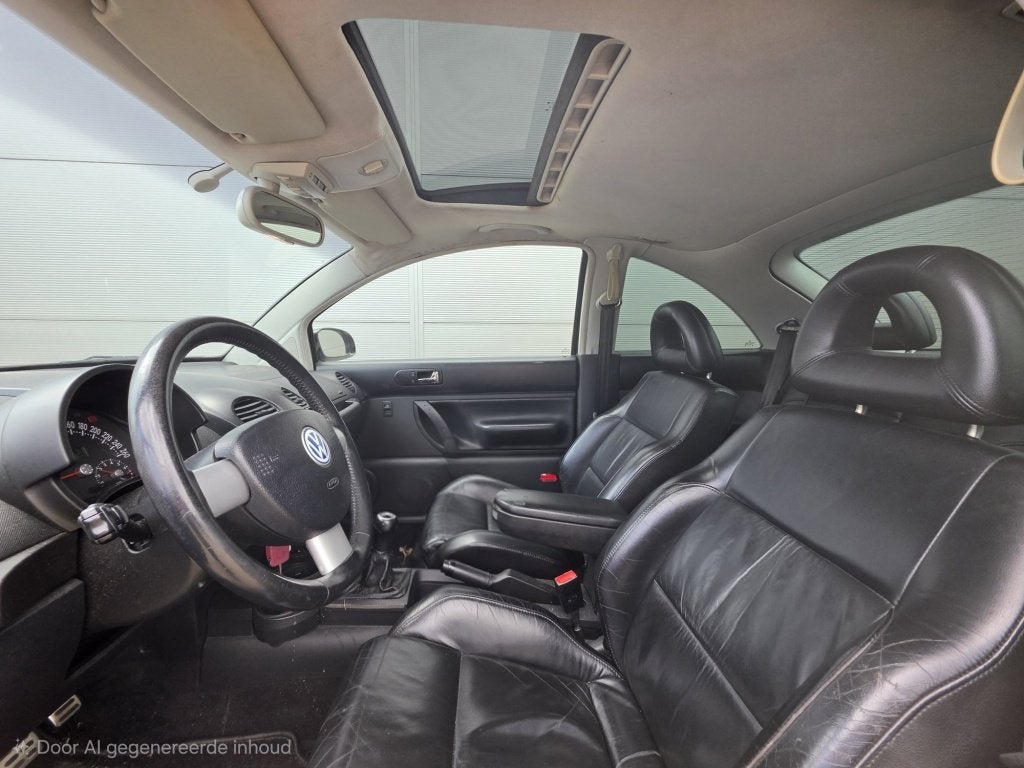 Volkswagen New Beetle 1.8-5V Turbo Highline Lees Tekst!, Stof, Gebruikt, Beetle (Kever), 4 cilinders