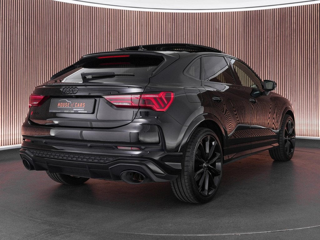 Audi RS Q3 Sportback 400pk TFSI Quattro |panoramadak|B&O|RS, Automaat, Gebruikt, 1675 kg, Zwart