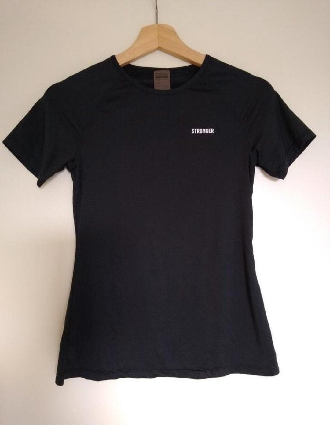 Stronger sportshirt, Kleding | Dames, Sportkleding, Zwart, Ophalen of Verzenden, Zo goed als nieuw, Stronger