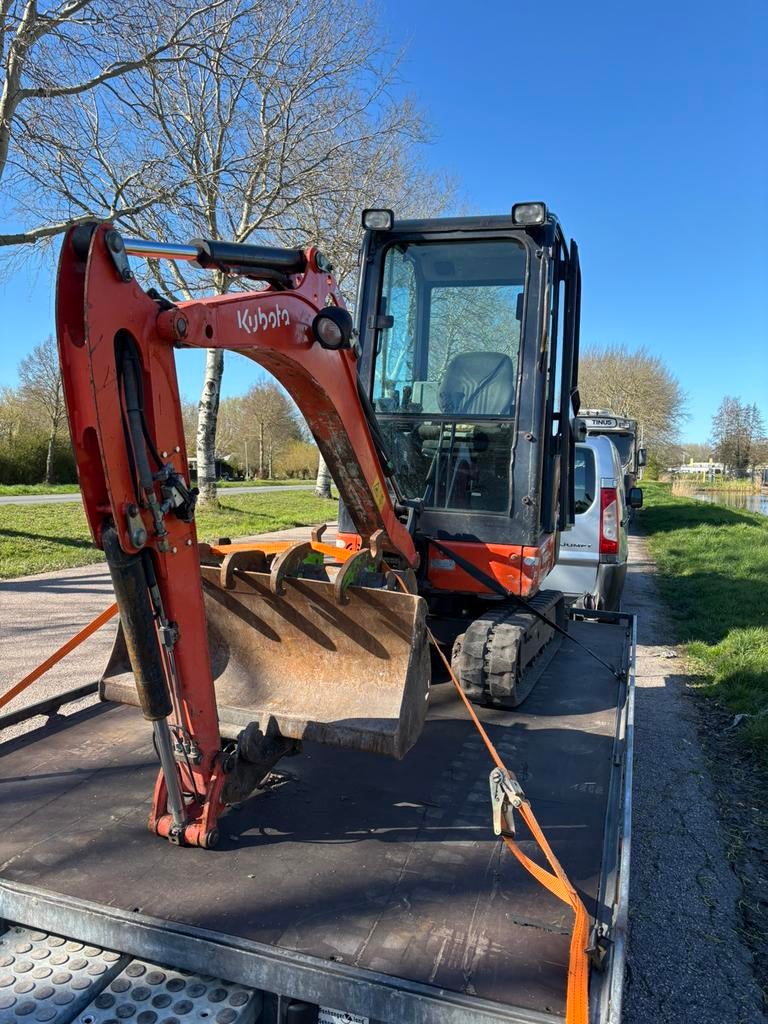 Kubota KX019-4 met 3 bakken, Ophalen, Graafmachine