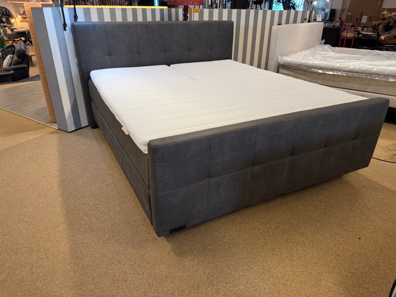 Boxspring Elektrisch 180x200 Antraciet stof Direct/Leverbaar, Ophalen, #Boxspring#Elektrisch#200#Verstelbaar#Antraciet#Slapen#