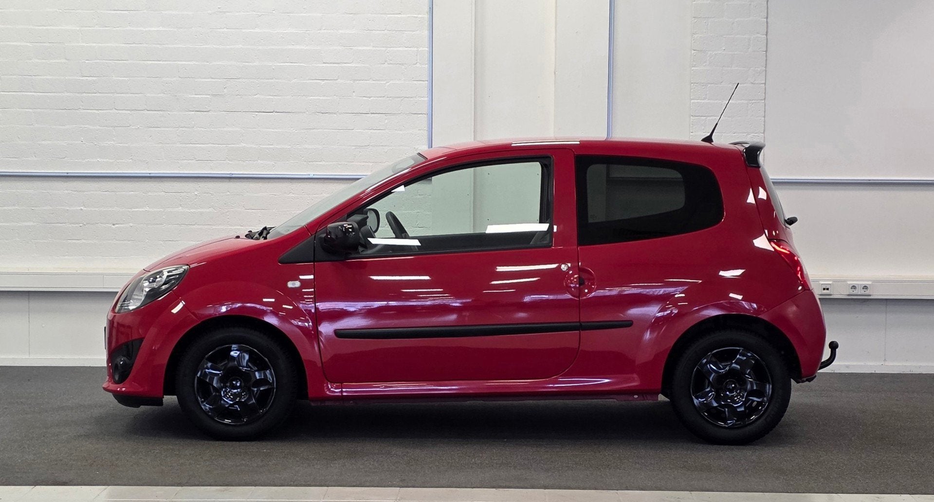 Renault Twingo 1.2i 16V Collection Trekhaak Airco Garantie M, Gebruikt, Zwart, 4 cilinders, 4 stoelen