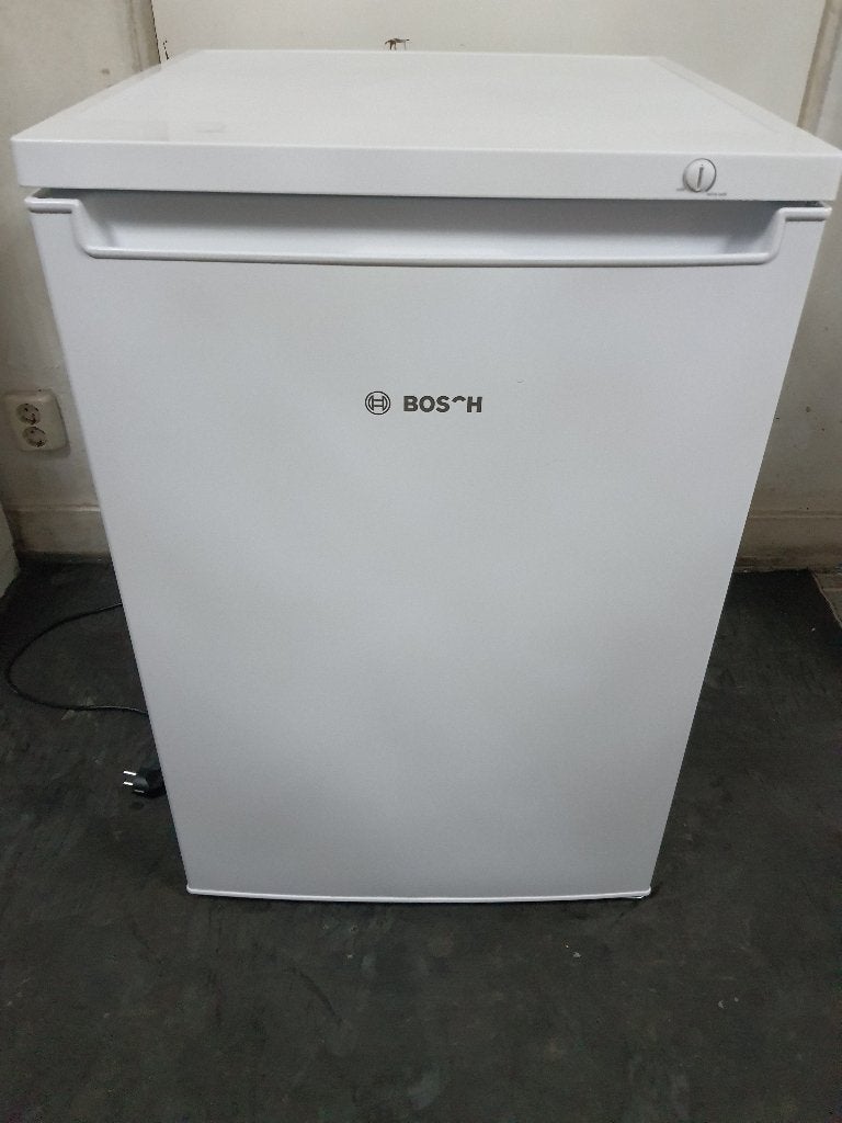 A++ Bosch tafelmodel vriezer 3 lades werkt 100% (GTV15NWEA), Witgoed en Apparatuur, Minder dan 85 cm, Minder dan 60 cm, Zo goed als nieuw