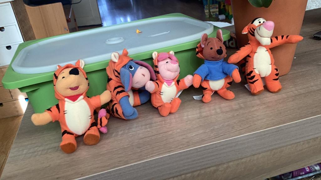 Winnie the Pooh , knorretje, Ijoor, Roe en Teigetje, Verzamelen, Ophalen of Verzenden, Winnie de Poeh of vrienden, Zo goed als nieuw