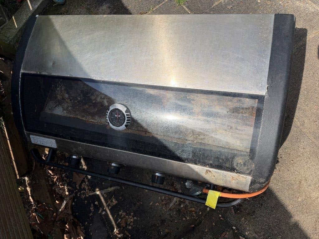 Tenneker gasbarbeque, Ophalen, Gebruikt, Tenneker