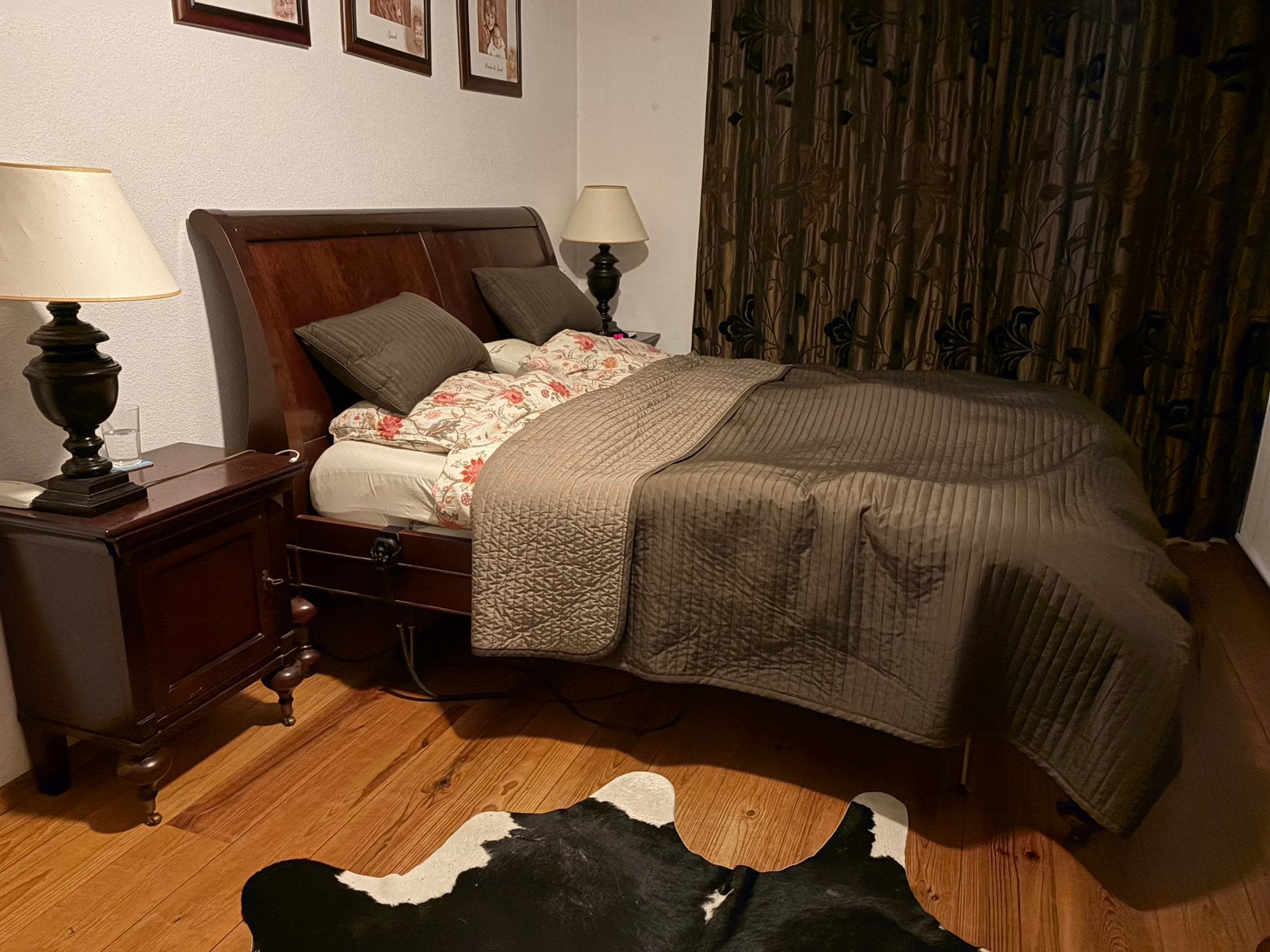 Complete slaapkamer: bed, lattenbodems, matrassen, nachtkast, Ophalen, Gebruikt, Tweepersoons