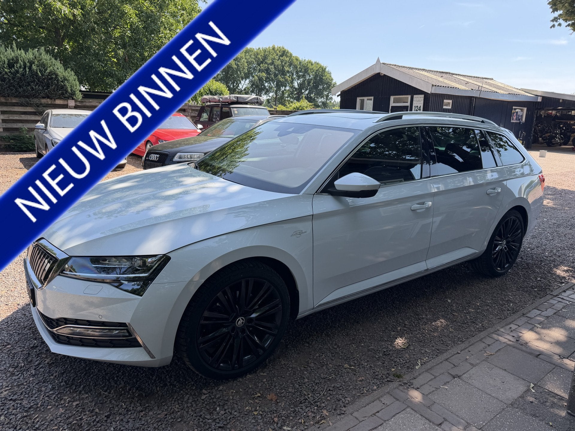 Skoda Superb Combi 1.4 TSI iV Business Edition Plus *FULL.OP, Auto's, Skoda, Gebruikt, Euro 6, 4 cilinders, Wit