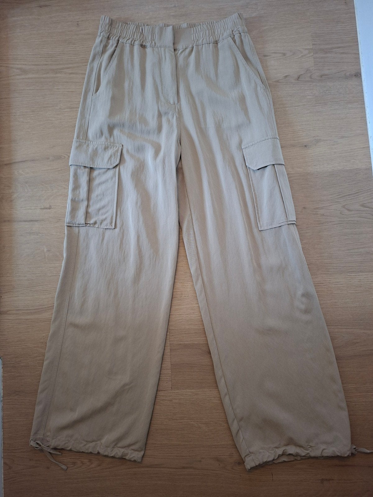 baggy broek maat S, Kleding | Dames, Broeken en Pantalons, My Jewellery, Beige, Ophalen of Verzenden, Zo goed als nieuw