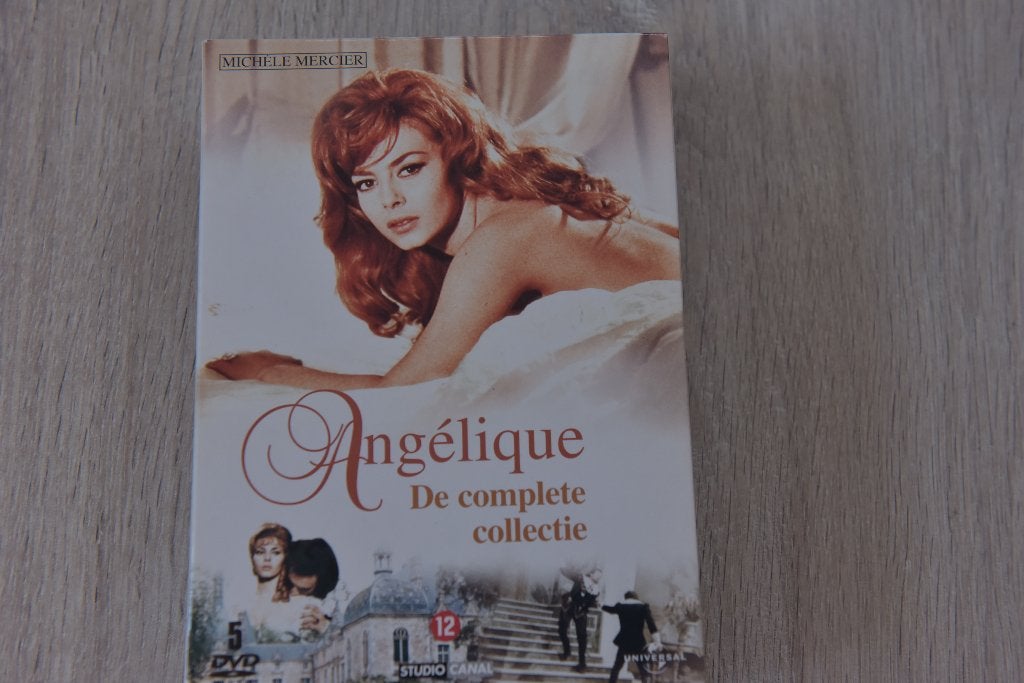 ANGELIQUE --- DE COMPLETE COLLECTIE 5DVDbox, Vanaf 12 jaar, Verzenden, Zo goed als nieuw, Drama