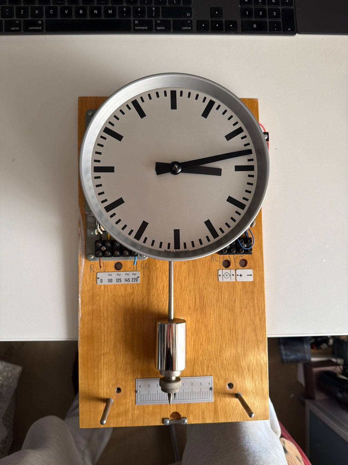 Vintage Moser-Baer H 60 Slagklok met SBB-wijzerplaat, Antiek en Kunst, Antiek | Klokken, Ophalen of Verzenden