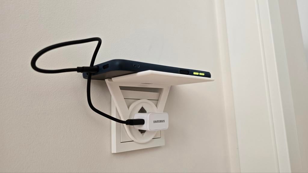 3D geprinte telefoonhouder voor stopcontact, Ophalen of Verzenden