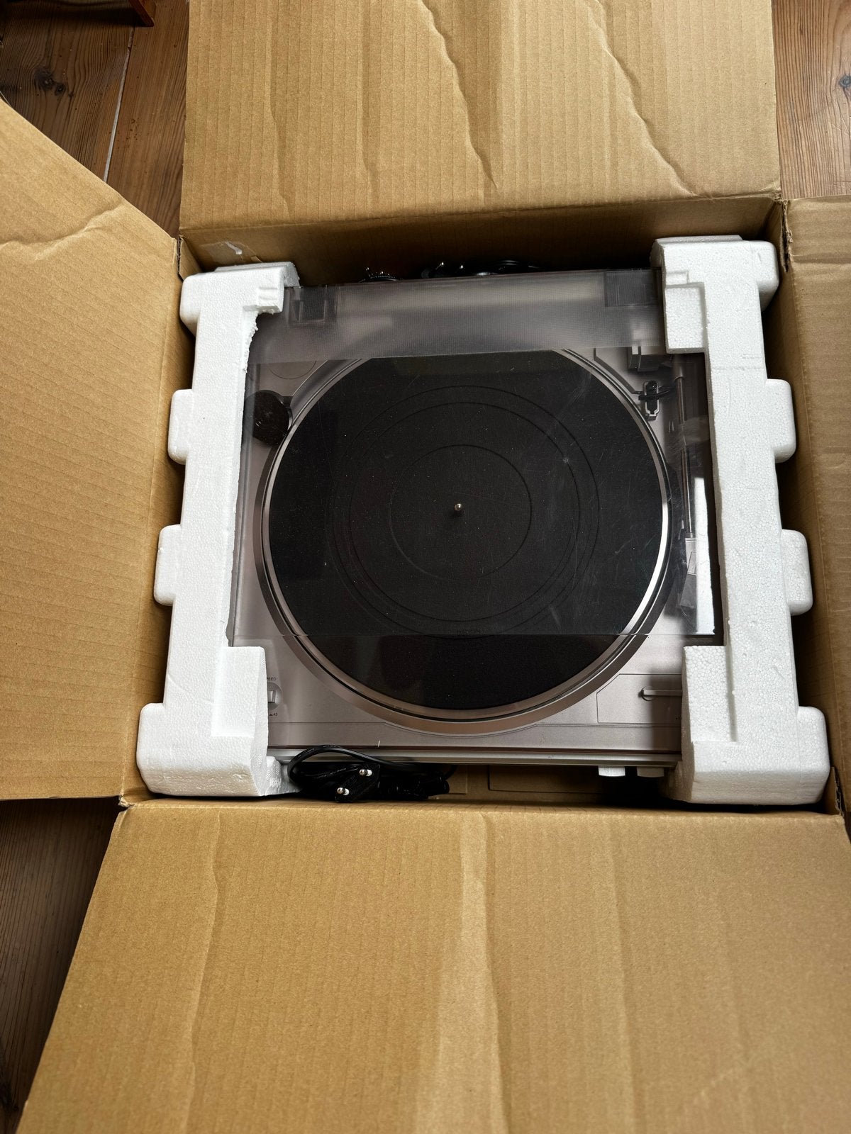 Denon DP-29F Platenspeler in prima staat met doos, Automatisch, Zo goed als nieuw, Platenspeler, Ophalen