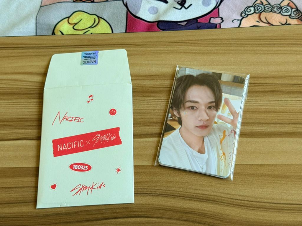 Stray Kids x Nacific photo cards, Ophalen of Verzenden, Zo goed als nieuw, Foto of Kaart