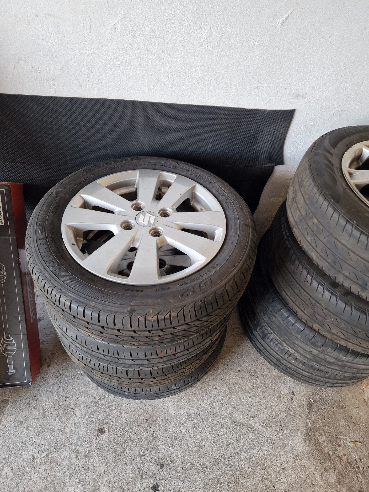 Suzuki Alto velgen set 14 inch, Ophalen